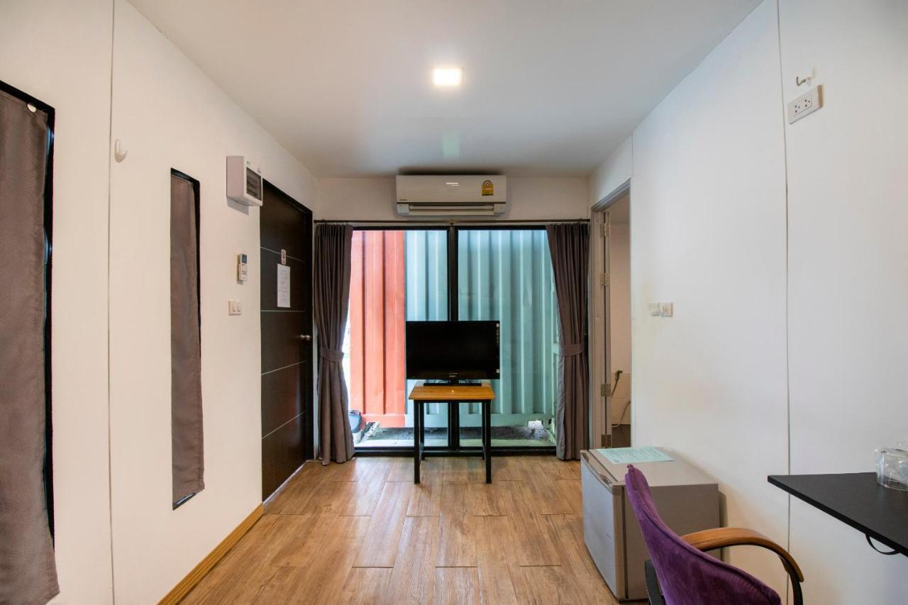 Oyo 673 Nice Sleep Box Hotel Чиангмай Екстериор снимка